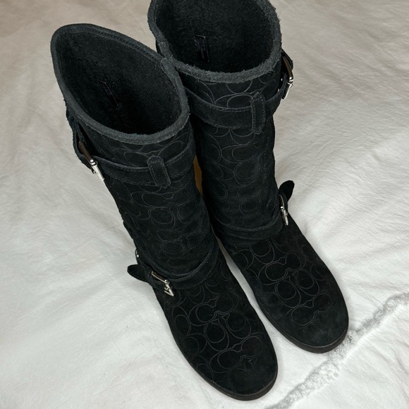 Coach Thelma Black Signature Embossed Suede Boots size 8 in good condition sexy - Picture 16 of 16